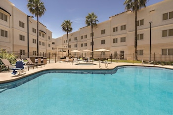 Homewood Suites By Hilton Tucson/St. Philip's Plaza Univ,Catalina Foothills>>Casas Adobes,3 star