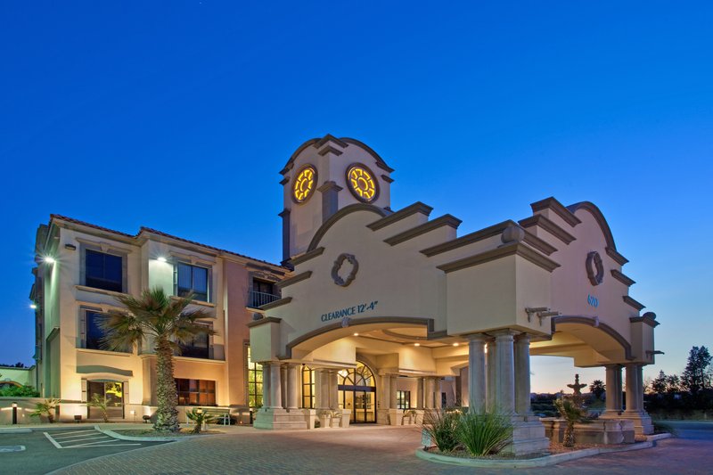 Holiday Inn Express & Suites Tucson Mall, An Ihg Hotel
