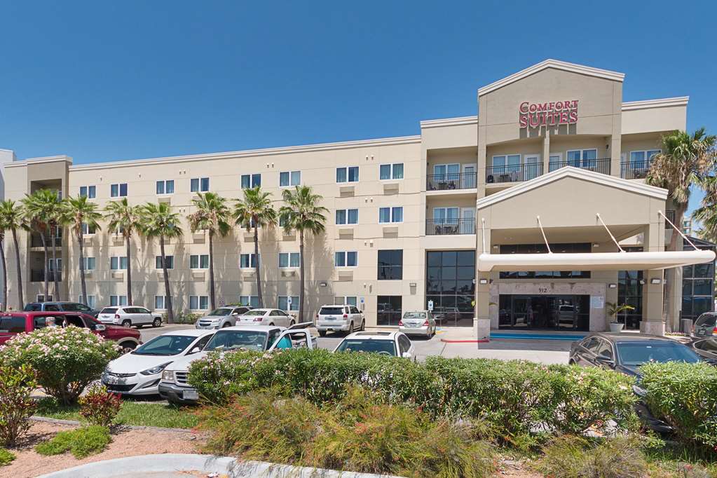Comfort Suites Beachside,Near Schlitterbahn Beach Waterpark,3 star