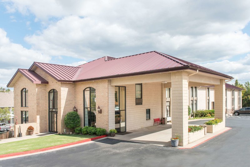 super 8 by wyndham branson andy williams theater