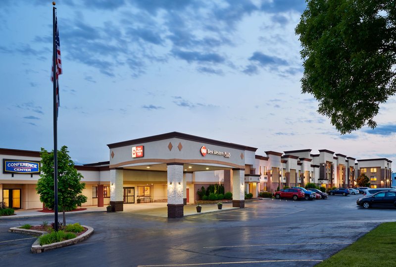 best western plus milwaukee airport hotel and confer