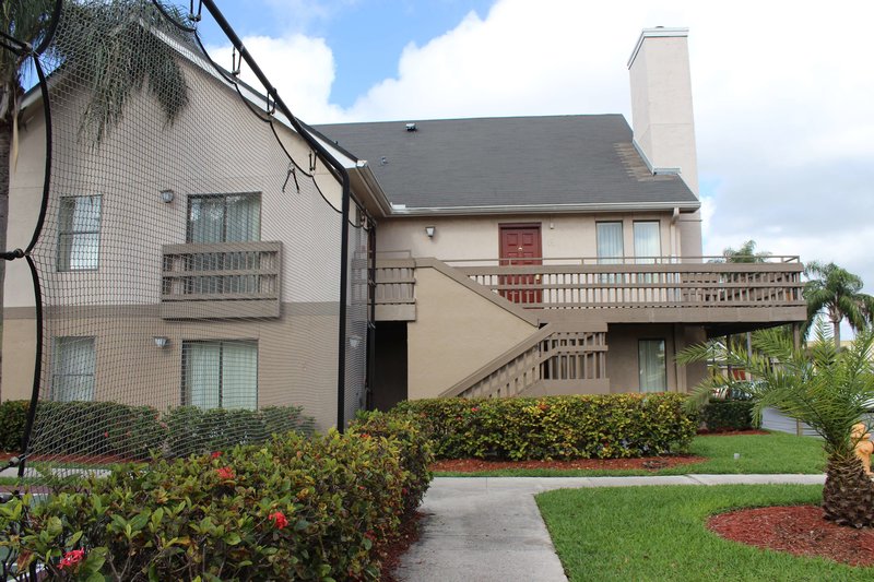 doral inn and suites miami airport west