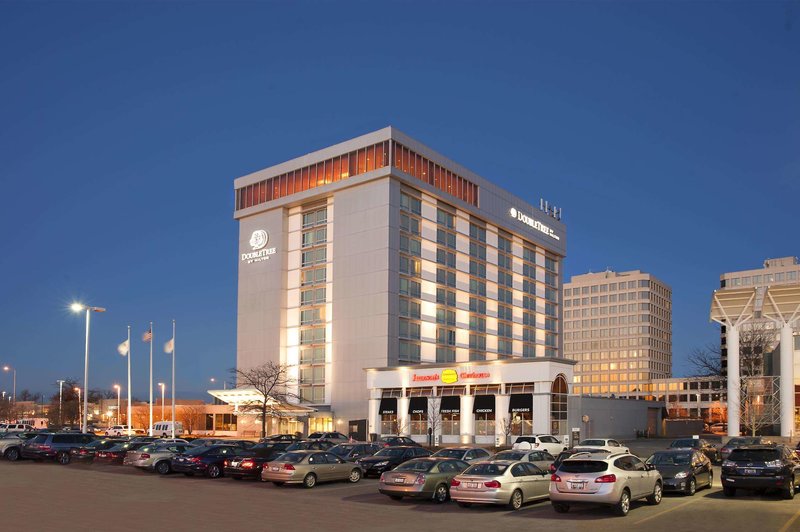 Doubletree By Hilton Chicago - North Shore Conference Center,Evanston>>Chicago,4 star