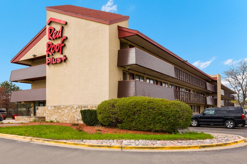 Red Roof Inn Plus+ Chicago - Northbrook/ Deerfield