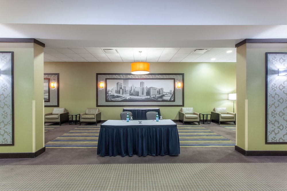 crowne plaza chicago ohare hotel and conf ctr by ihg