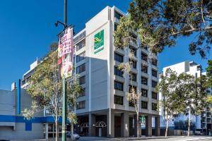 quality hotel ambassador perth