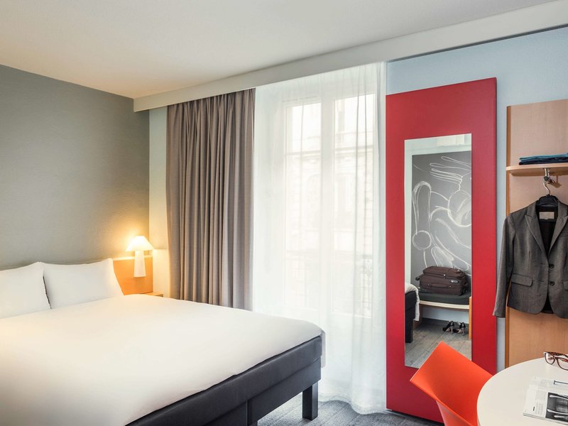 hotel ibis paris levallois perret adults only