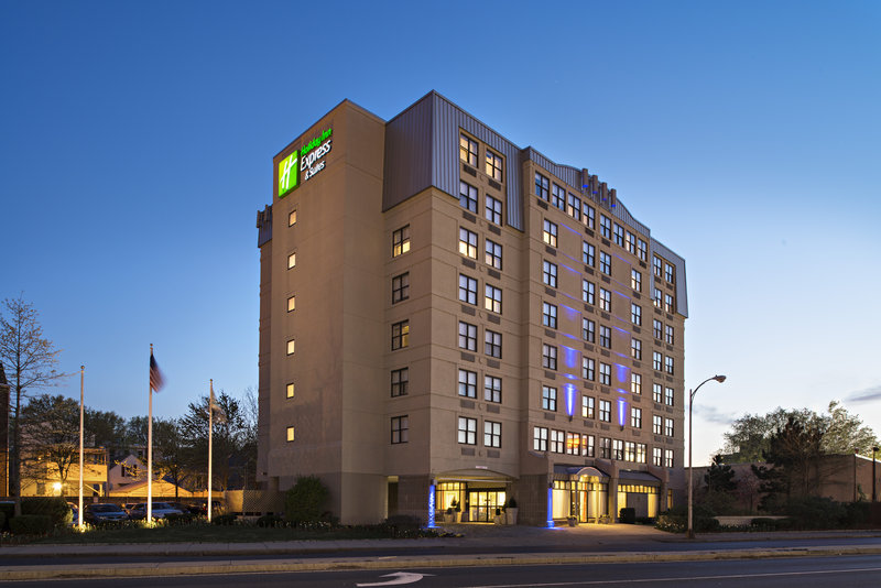 holiday inn express and suites boston cambridge by ihg