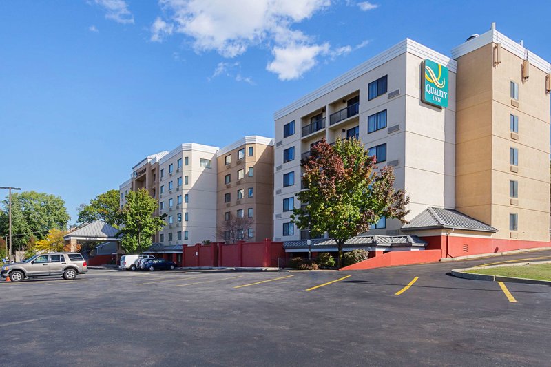 Quality Inn Boston - Revere,Near Square One Mall,3 star
