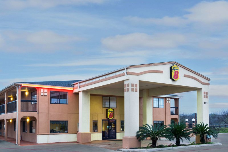 super 8 by wyndham san antonio riverwalk area
