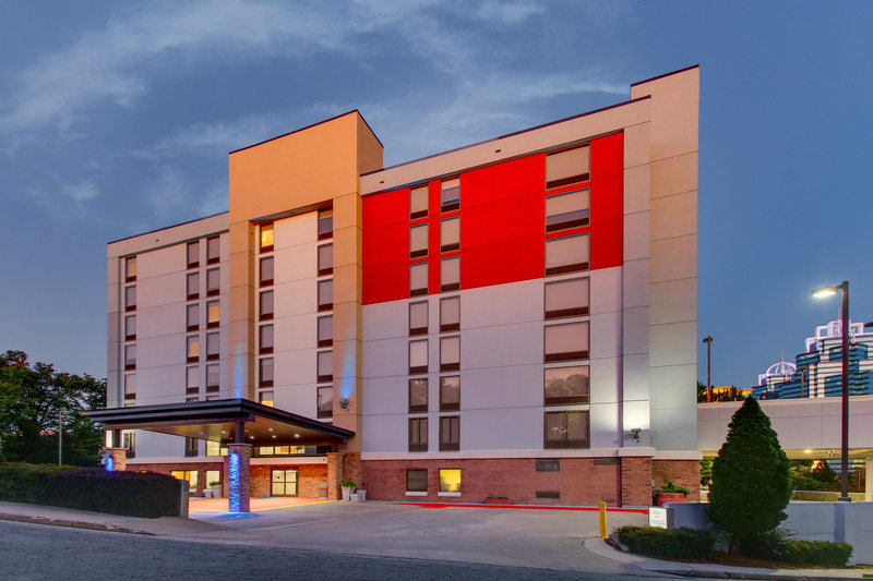 Holiday Inn Express & Suites Atlanta N-Perimeter Mall Area,Atlanta>>Alpharetta,3 star