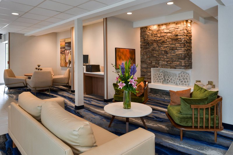 fairfield inn and suites by marriott arlington six flags