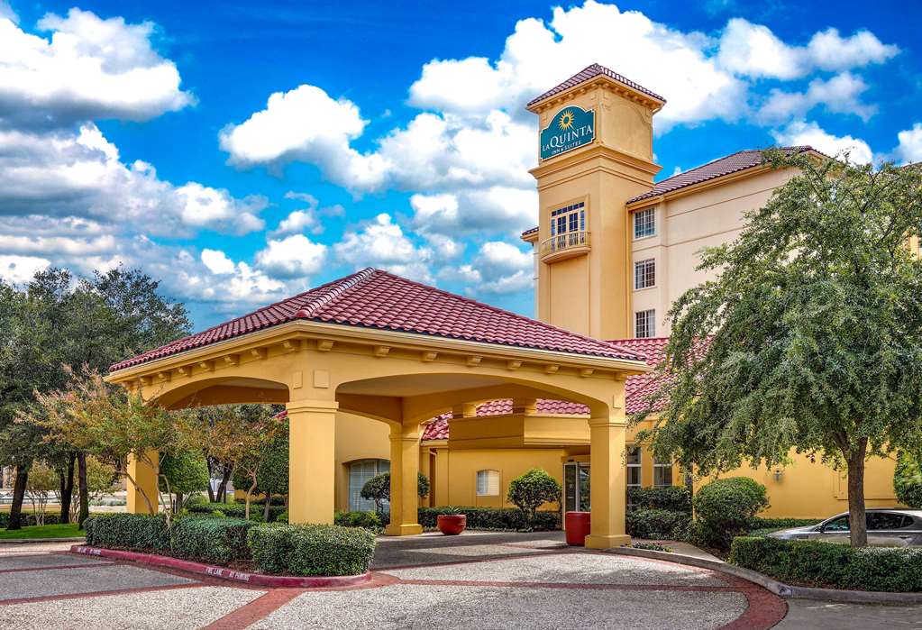 La Quinta Inn & Suites By Wyndham Dallas North Central,Texas>>Dallas,3 star