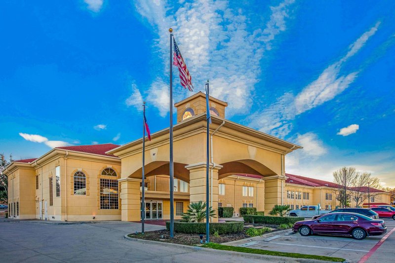 La Quinta Inn & Suites Dallas - Las Colinas,Irving>>Dallas,3 star