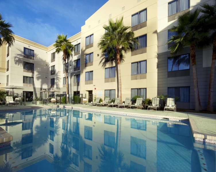 hampton inn phoenix biltmore
