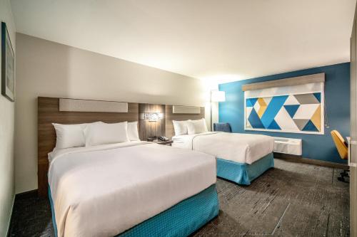 Holiday Inn Express & Suites Phoenix - Mesa West,Phoenix>>Mesa,3 star