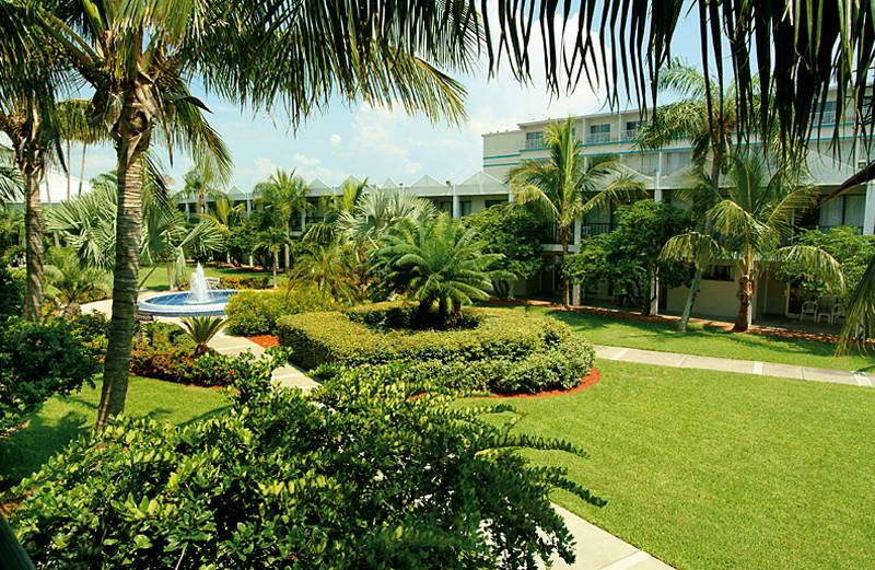 The Beachcomber,Pinellas County>>Florida,3 star