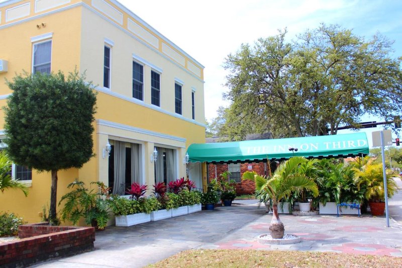 the inn on third