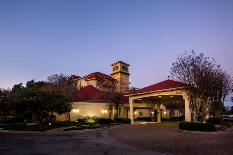 La Quinta Inn & Suites By Wyndham Austin Southwest,Texas>>Austin,2.5 star