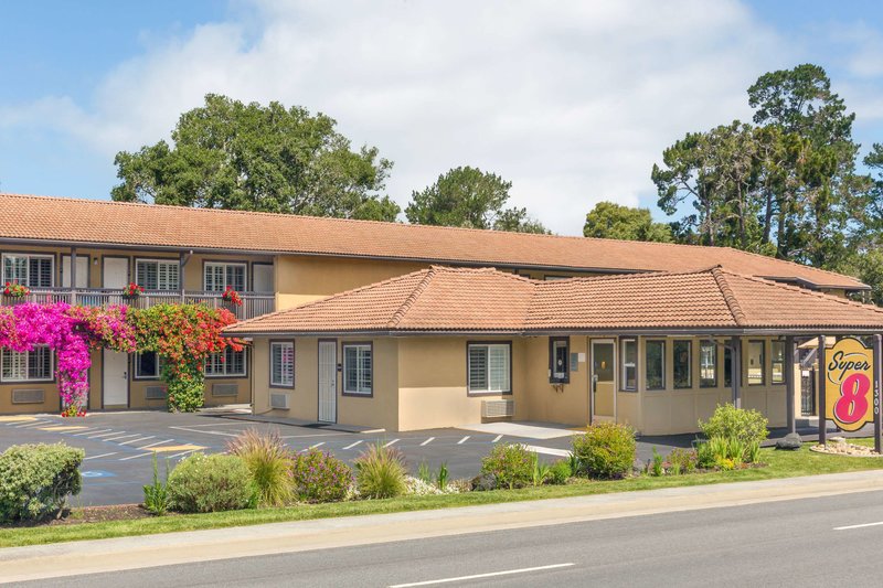 Aura Inn Monterey,Monterey Wine Country>>Monterey,2 star