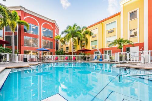 Holiday Inn Express & Suites Bradenton West By Ihg,Bradenton Beach>>Bradenton,3 star