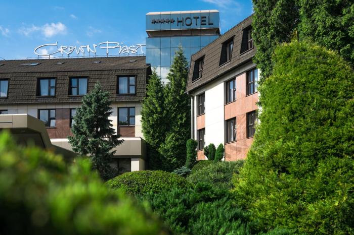 Booking Hotel Crown Piast & Spa