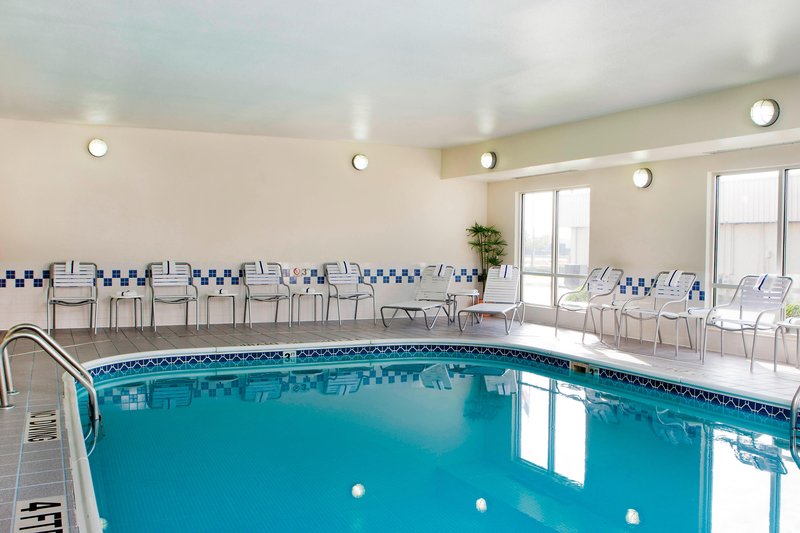 Fairfield Inn & Suites By Marriott Champaign,Champaign County>>Champaign,2.5 star
