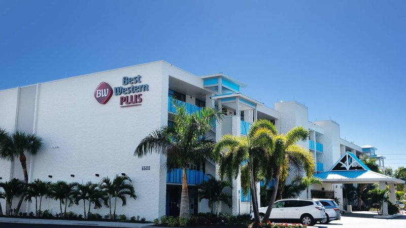 Spark By Hilton Sarasota Siesta Key Gateway,South Sarasota>>Sarasota,2.5 star