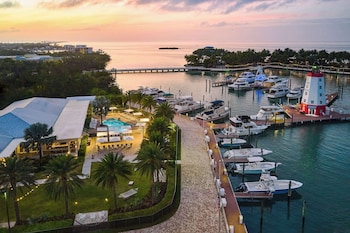 Faro Blanco Resort & Yacht Club Marathon, Curio By Hilton,Near Sombrero Beach,4 star