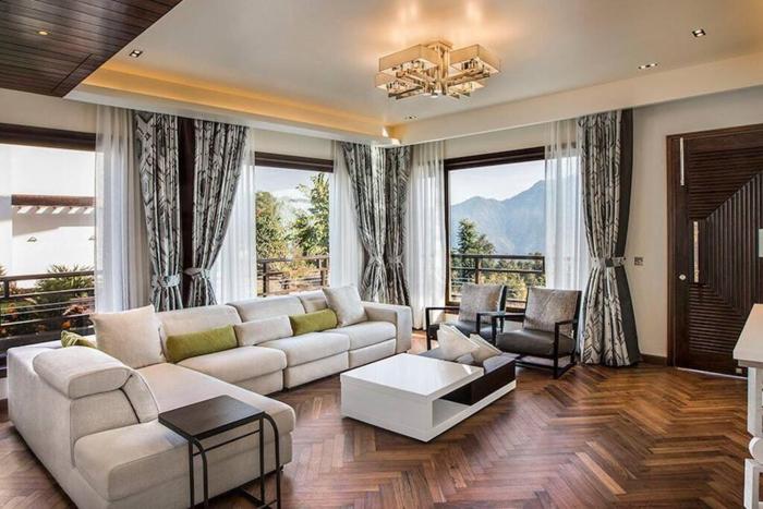 an extravagant pushp villa overlooking the ganges