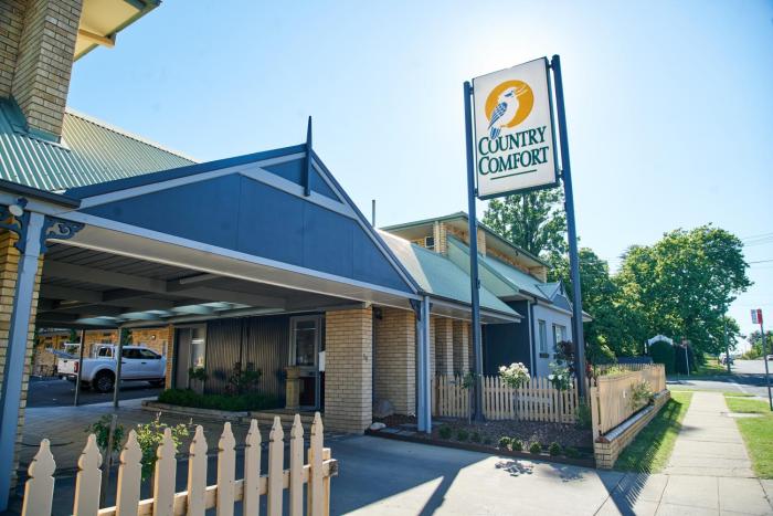 country comfort armidale