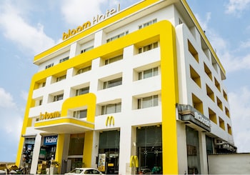 Bloom Hotel - Jammu,Hari Market,3 star