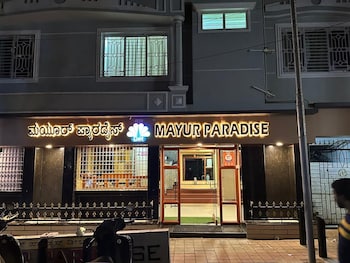 Mayur Paradise,Bengaluru>>Bangalore Urban,3 star