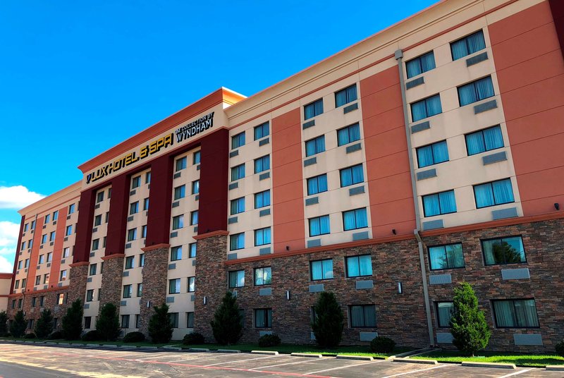 Lux Hotel & Spa, Trademark Collection By Wyndham,Carrollton>>Arlington,3.5 star