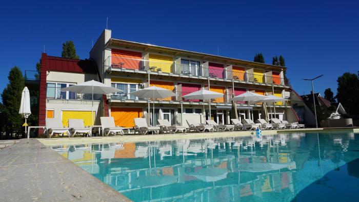 hullam hostel