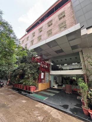 Hotel Paradise,India>>Indore,3 star