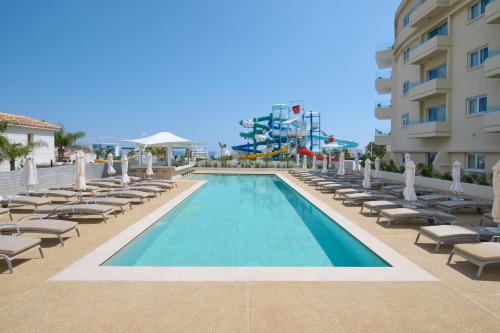 Hotel Sunrise Oasis,,4 star