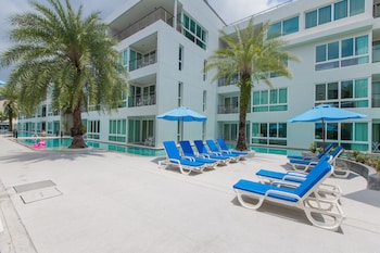 the palms kamala beach