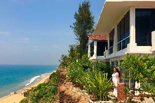 Nebo Hotel,Varkala>>Thiruvananthapuram,3 star