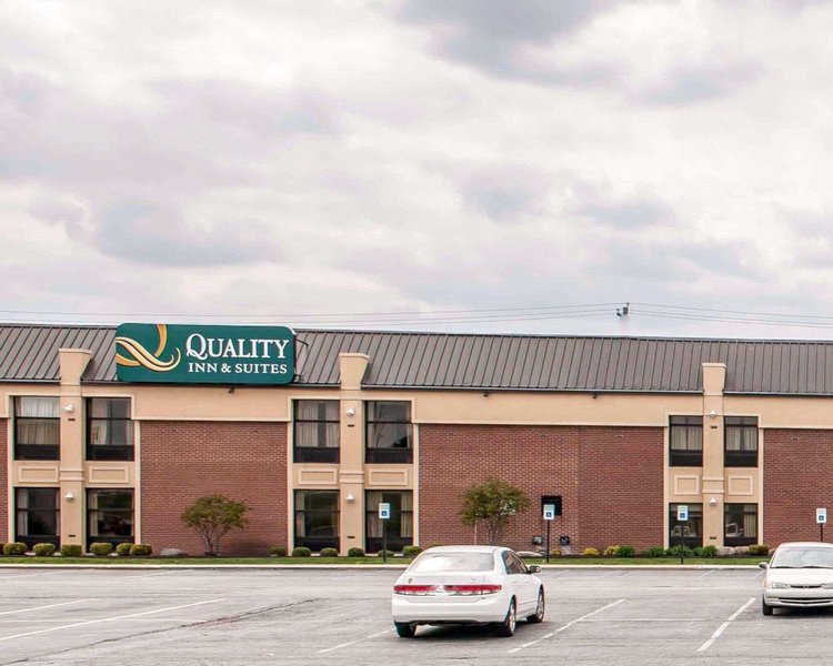 Quality Inn & Suites Greenfield I-70