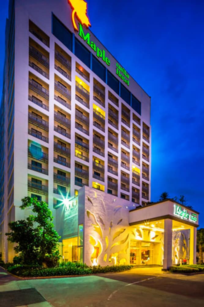 maple hotel