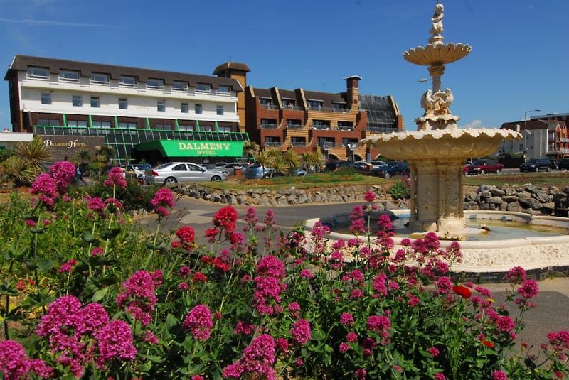 Dalmeny Resort Hotel,Near Ashton Gardens,3.5 star