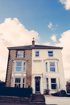 The Caledon,East Cowes>>Cowes,3 star