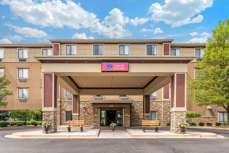 Comfort Suites Grand Rapids North