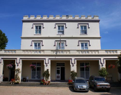 Grange Lodge Hotel,Guernsey>>Channel Islands,3 star