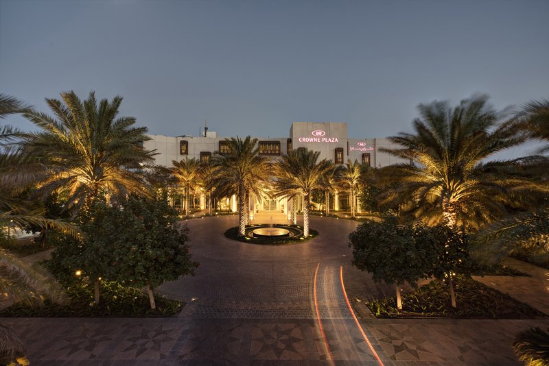 crowne plaza duqm by ihg