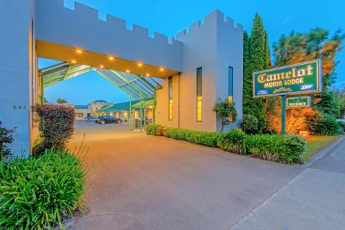 camelot motor lodge