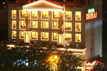 hotel dhiraj