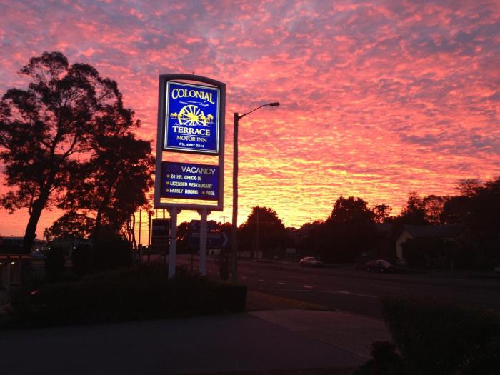 Colonial Terrace Motor Inn,Heatherbrae>>Belmont North,4 star