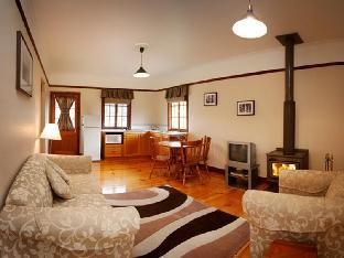 Cypress Ridge Cottages,Proserpine>>Ballandean,4.5 star